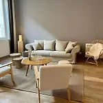 Chic 4 Personnes Hypercentre 5 Minutes Avenue De Champagne *