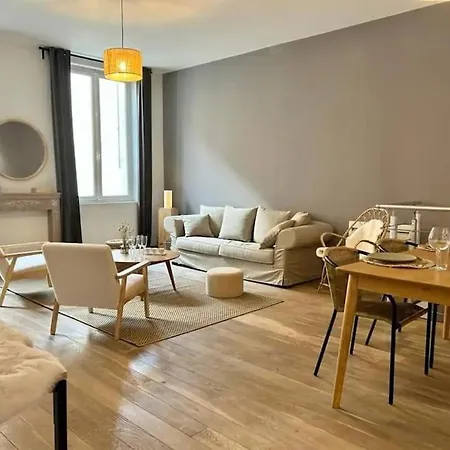 Chic 4 Personnes Hypercentre 5 Minutes Avenue De Champagne Daire *